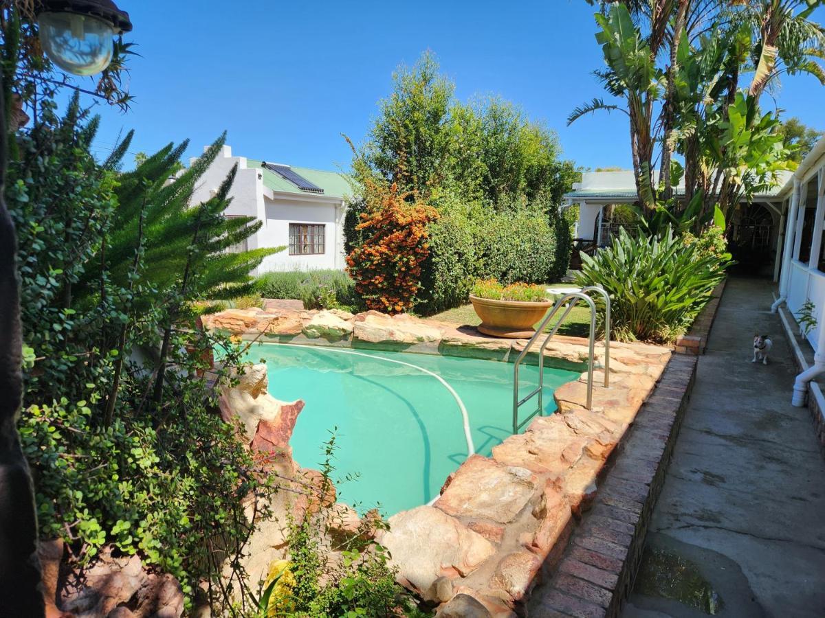 Beit Shalom Before Known As Best Little Guesthouse Oudtshoorn Εξωτερικό φωτογραφία