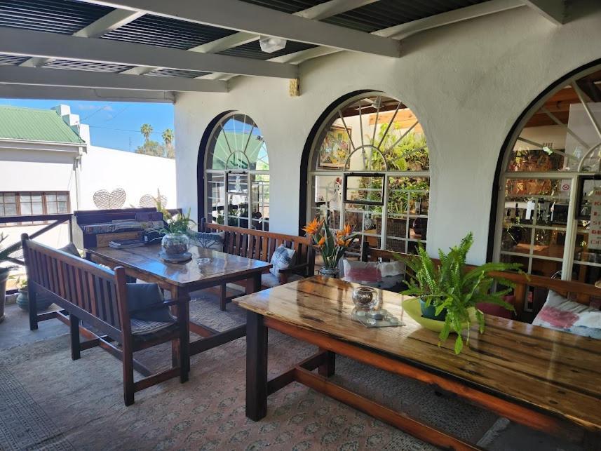 Beit Shalom Before Known As Best Little Guesthouse Oudtshoorn Εξωτερικό φωτογραφία